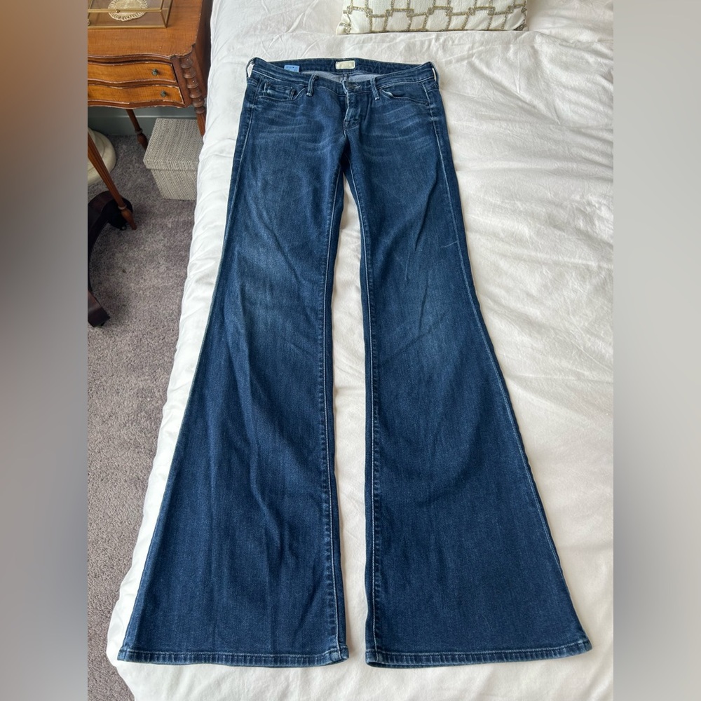MOTHER jeans The Wilder in AKA Goddess wash.